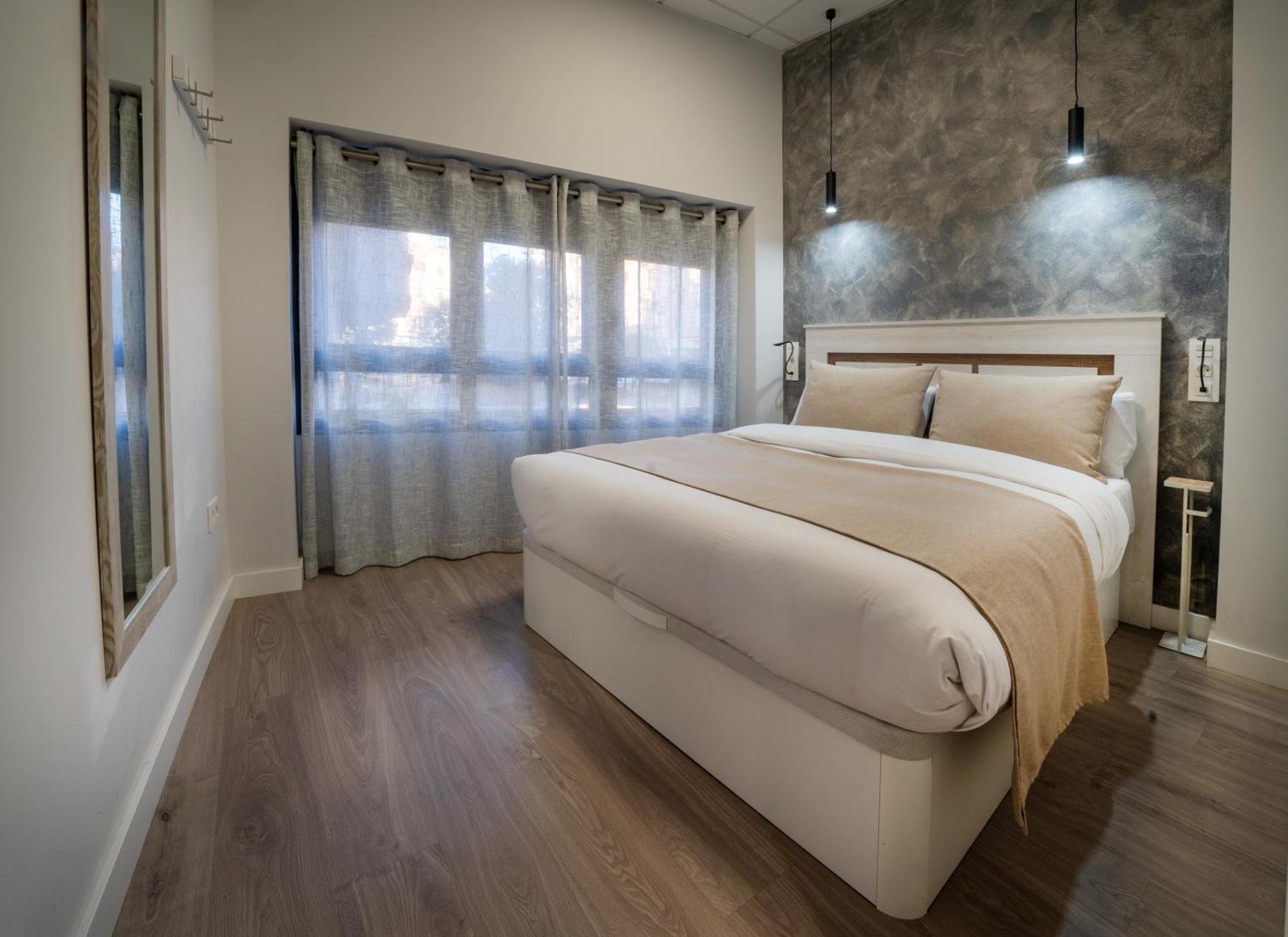 Apartamentos Aranda - Roble Аранда де Дуеро Екстериор снимка
